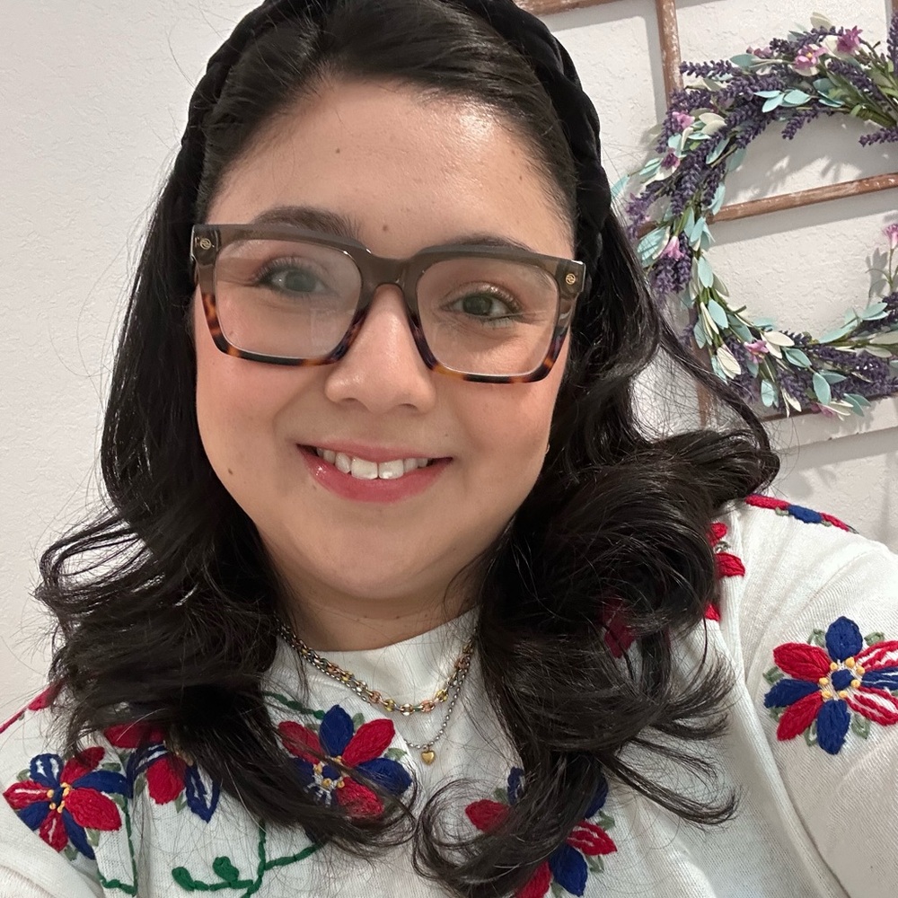 Meet your Posher, Ana